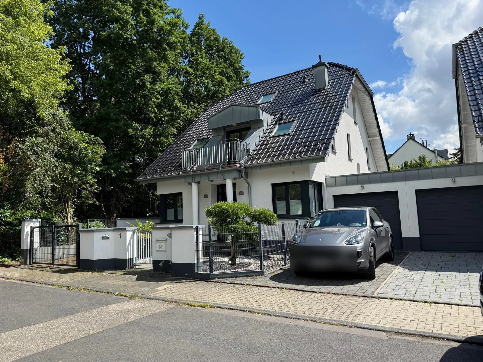 Straßenansicht
